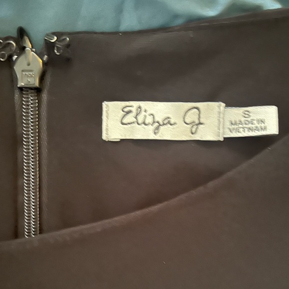 Eliza J Black Lace-Sleeve Fitted Sheath Dress - Picture 3 of 3